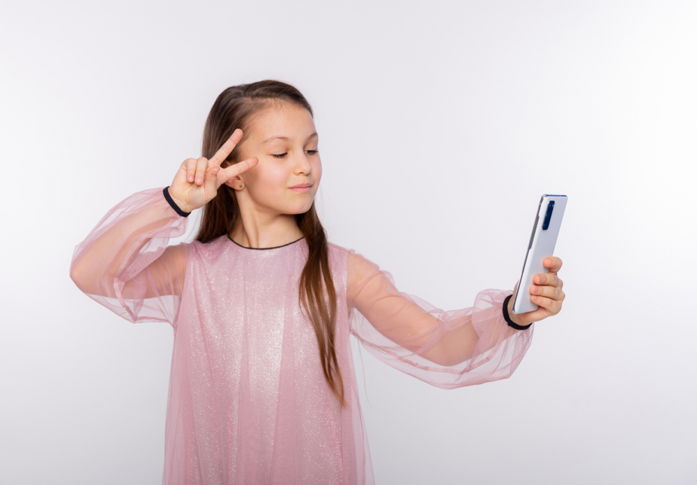 10 vanliga frågor och svar om mobilabonnemang för barn